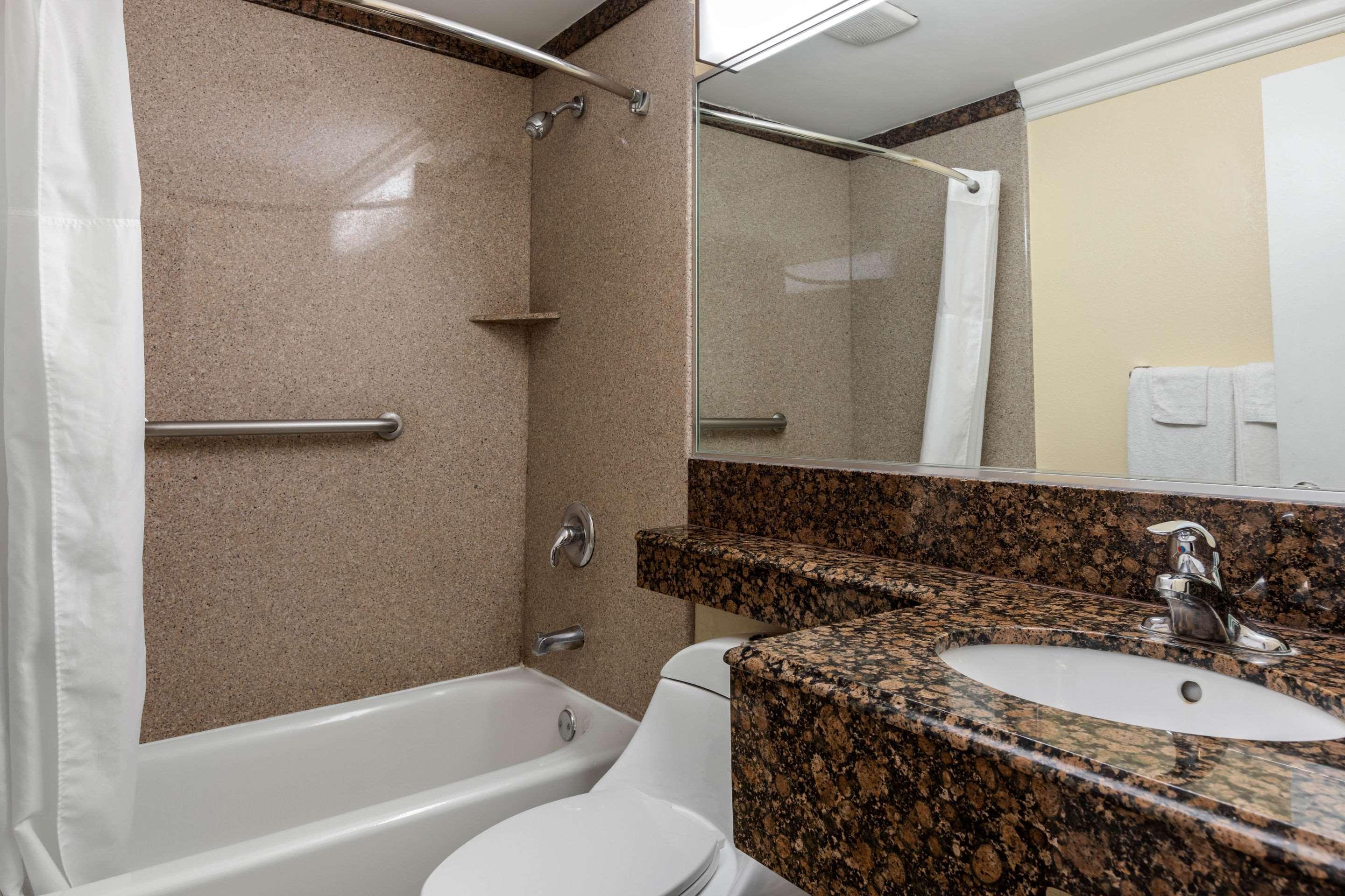Quality Inn Lomita-Los Angeles South Bay Esterno foto